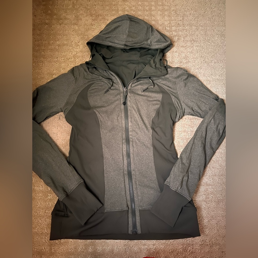 lululemon athletica OLIVE Hooded Jacket